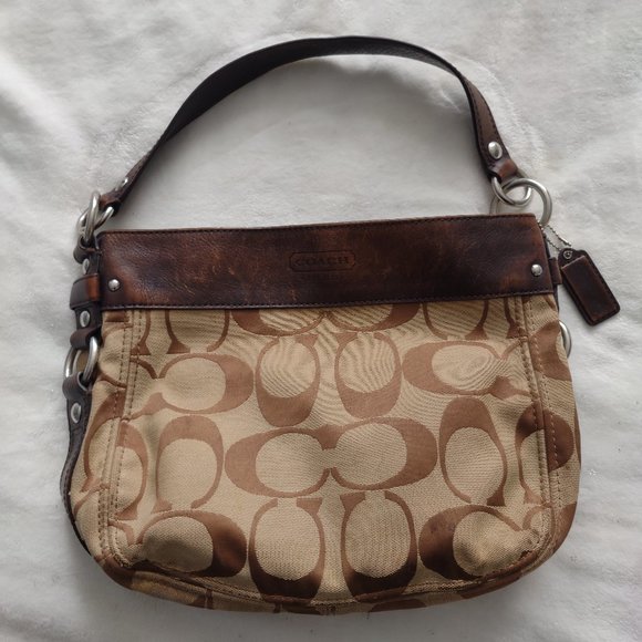 Coach rist/shoulder bag - Picture 1 of 6